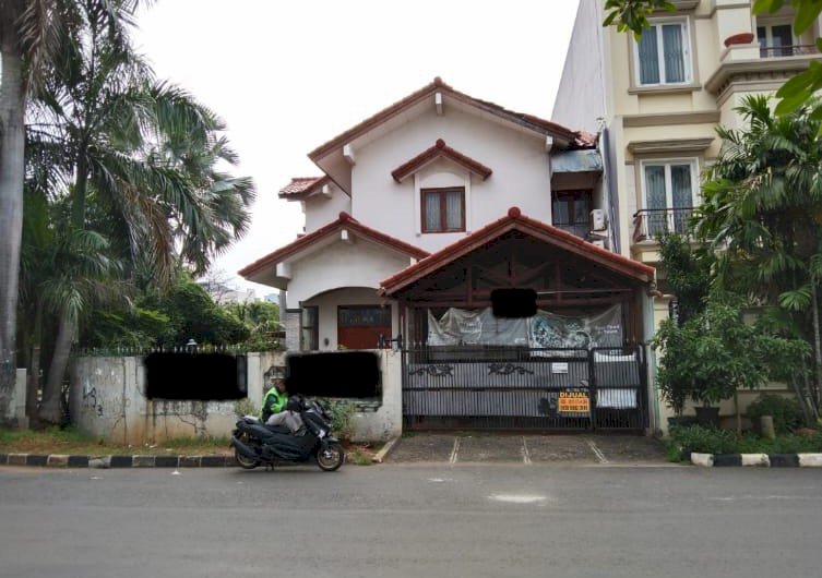 Dijual Rumah Hoek 2 Lantai Permata Buana Jakarta Barat