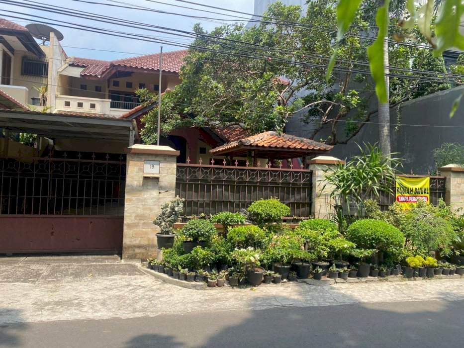 Dijual Rumah Bagus Second Taman Kedoya Baru