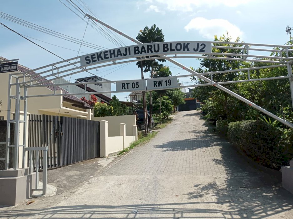 Tanah Hook di Cijambe Belakang SMA 24