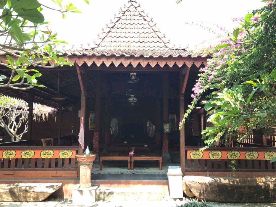 dijual murah butuh uang banget..