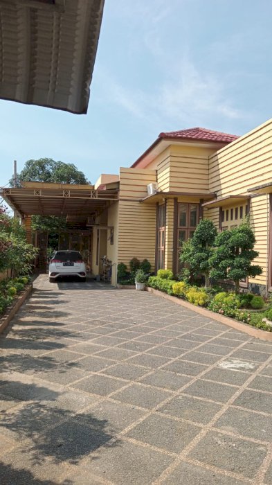 DIJUAL RUMAH KOSTAN 2 LANTAI LOKASI STRTEGIS DI MEDAN DENAI