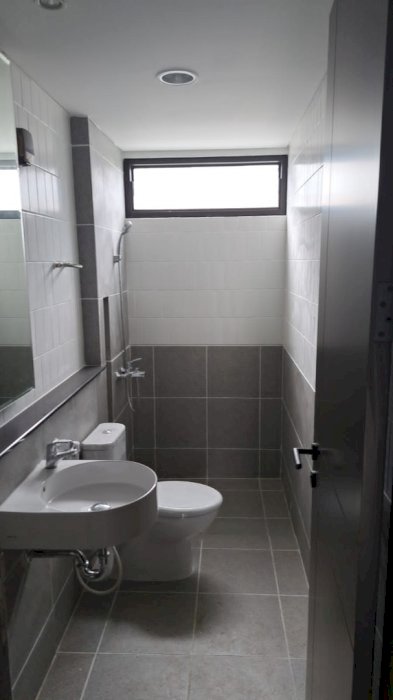 Di sewakan satu unit Rumah baru 2 lantai di Summarecon gedebage bandun