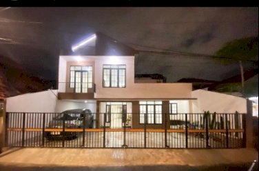 Di Jual Rumah 2 Lantai Strategis Di Kebayoran Baru Jakarta Selatan