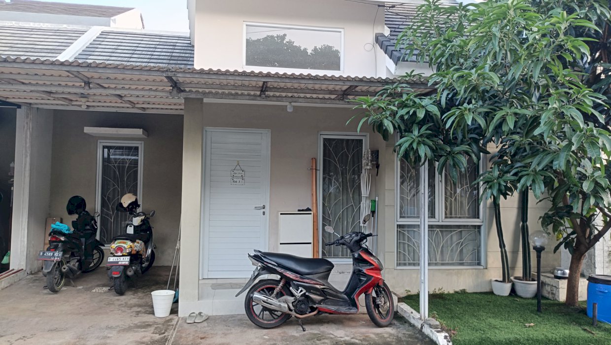 Over Credit Villa Mutiara 1