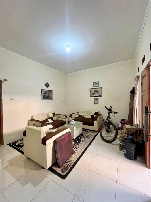 Dijual Rumah Strategis 2 Lantai Area Ciganitri Bandung