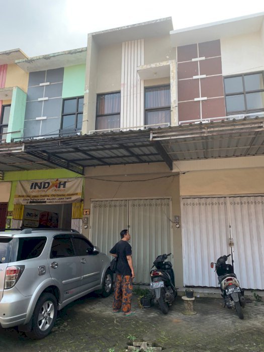 Ruko sudimoro pinggir jalan poros