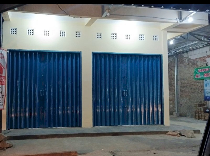 Sewain kios buat gudang deket pasar bengkok