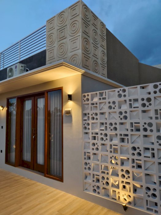 LOVINA VILLA FOR SALE