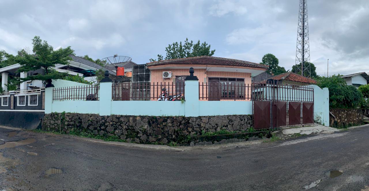 Tanah Dijual Bonus Bangunan Rumah, Ditengah Kota dan Lokasi Strategis