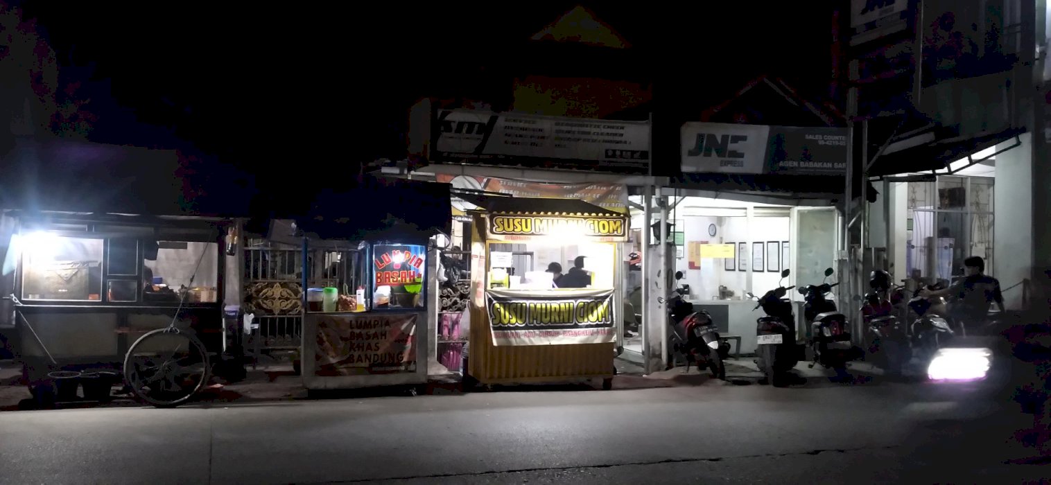 Jual cepat Rumah pinggir jalan lokasi sangat strategis hub:08992384567