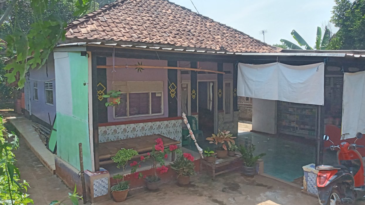 Dijual rumah yang sederhana dan nyaman.