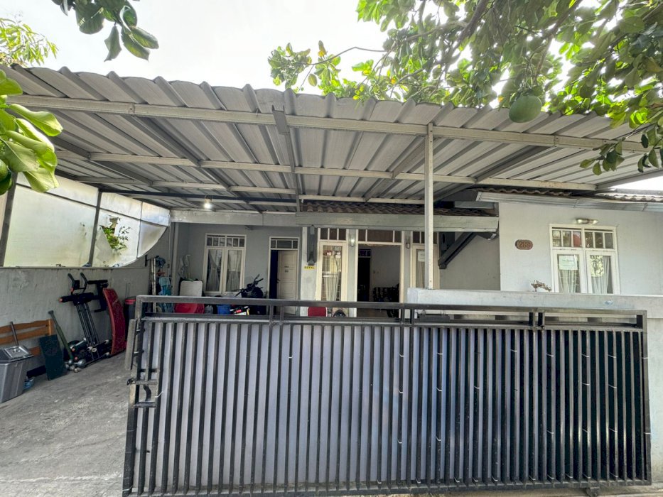 Rumah adem terawat Riung bandung