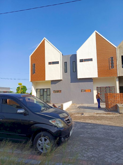 Rumah mepet surabaya