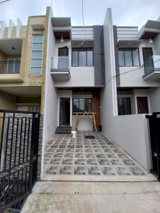 Rumah Dijual di Imperial Gading, Brand New