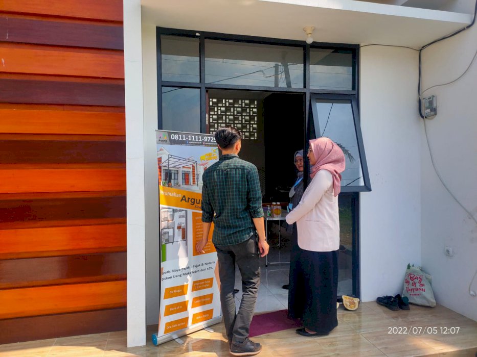 rumah minimalis desain keren bandung flat 2025