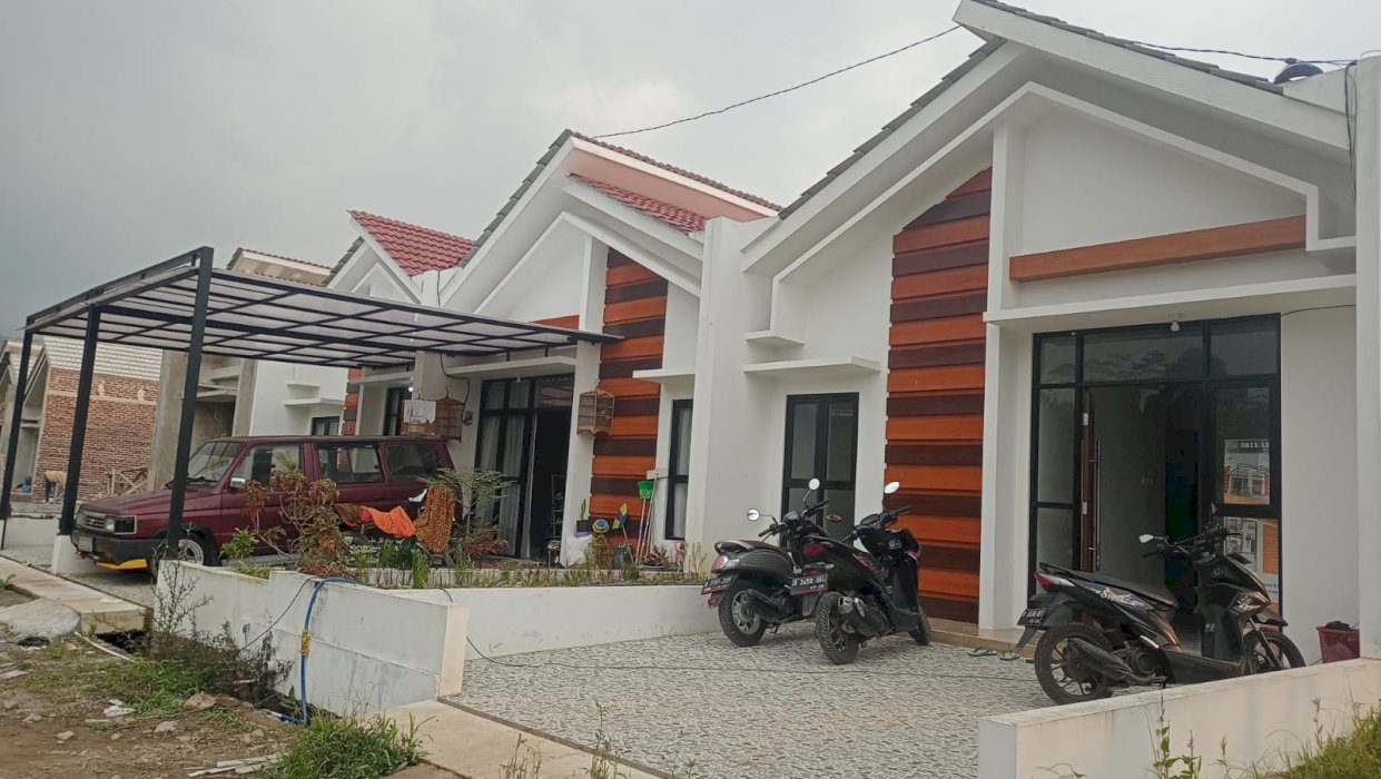 rumah bandung selatan sudah sertifikat strategis