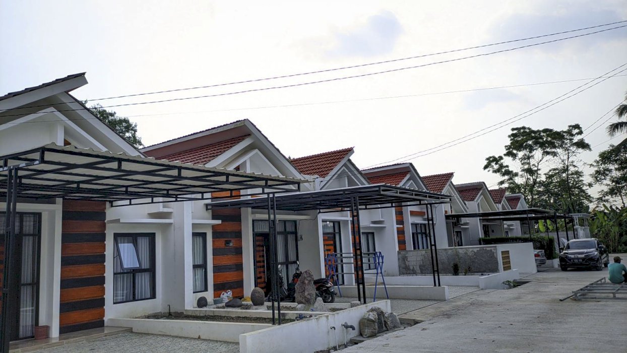 Hunian Asri dan Nyaman, Rumah Dijual di Arguna Sindangpanon