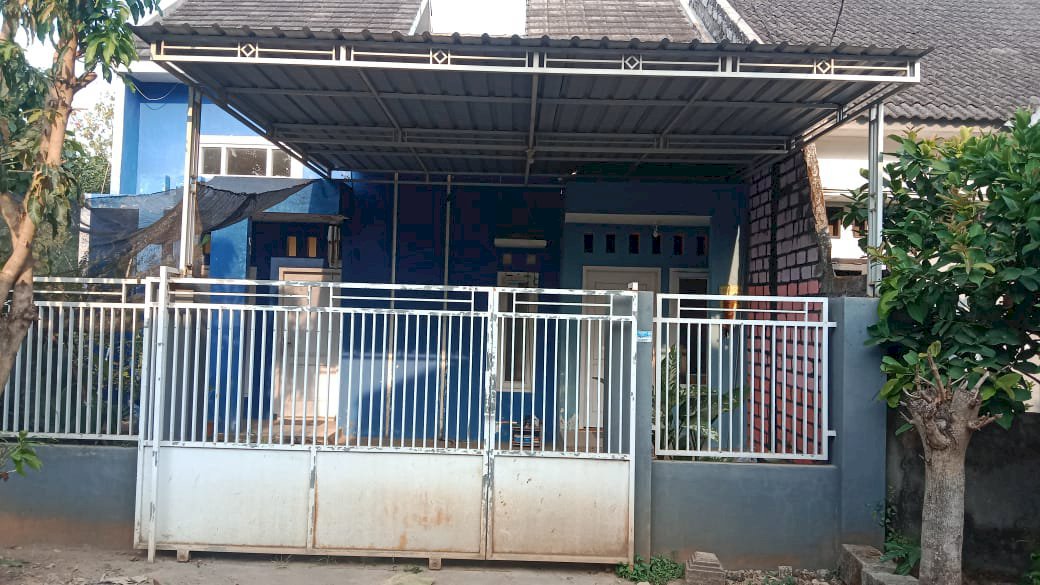 Rumah tasik madu tuban