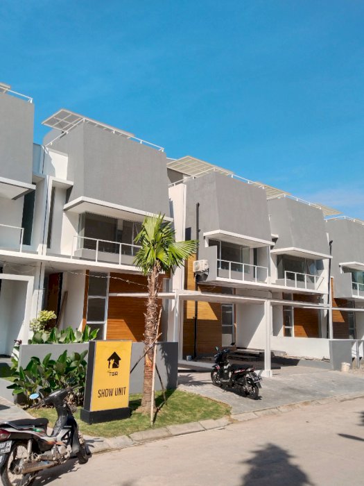  Rumah 2½ lantai NEO TGR sukajadi
