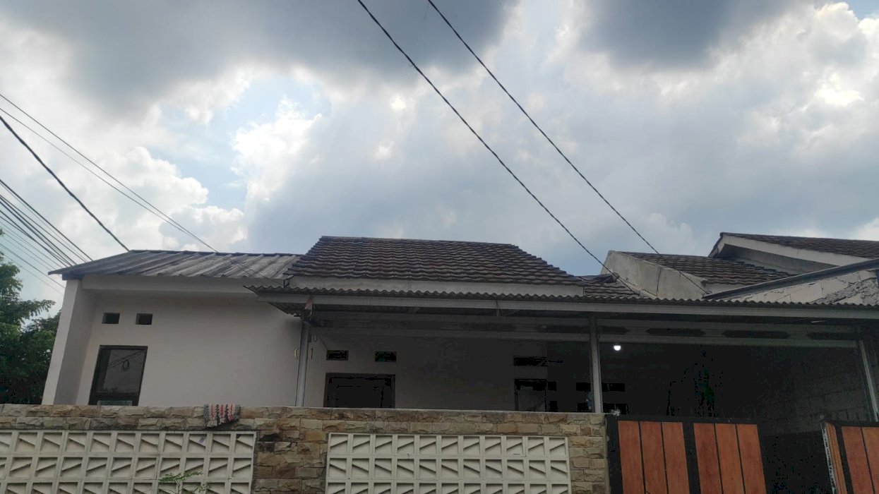 Dijual rumah lokasi strategis dekat jalan utama bogor kemang