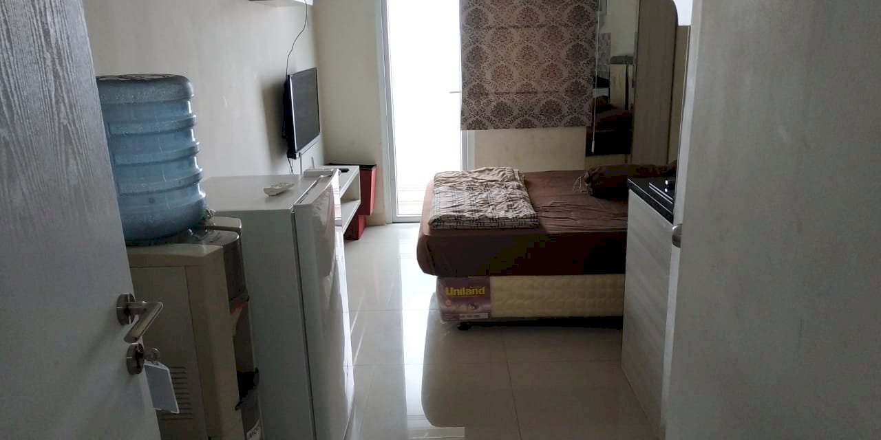 GREEN PRAMUKA STUDIO ORCHID FURNISH