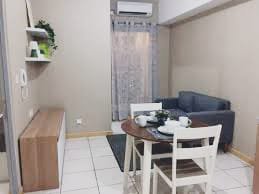 GREEN APARTEMEN PRAMUKA MALL 2 KAMAR FULL FURNISH PER TAHUN