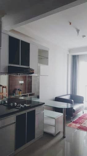 GREEN APARTEMEN PRAMUKA CHRYSANT 2 BR KOSONG TAHUNAN