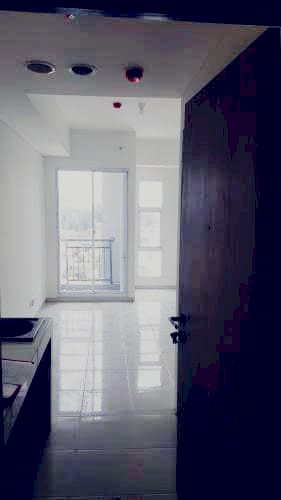 GREEN APARTEMEN PRAMUKA CHRYSANT 2 KAMAR NON FURNISH TAHUNAN