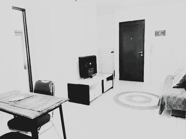 GREEN PRAMUKA 2 BR FULLFURNISH ATAS MALL PER TAHUN