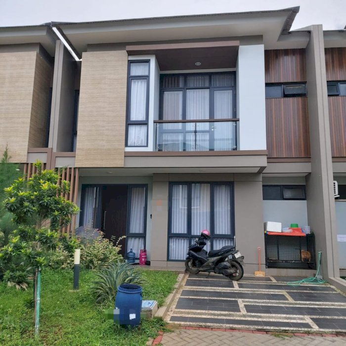 Rumah modern di Kota Wisata