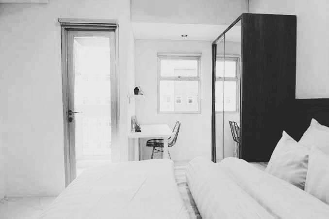 APARTEMEN GREEN PRAMUKA CHRYSANT 2 KAMAR FULLFURNISH PER TAHUN