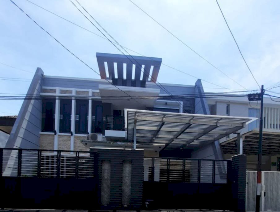 0819 - Dijual Rumah SHM Kertajaya Indah 2 Lantai LT 300 LB 480