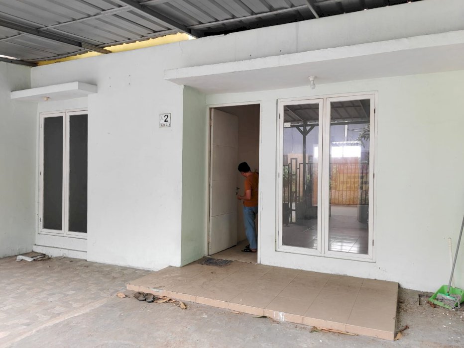 0160 - Disewakan Rumah Green Garden Regency C, 3BR Kosongan