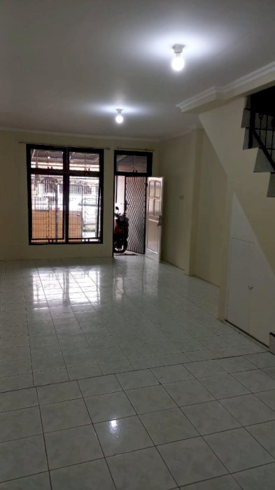 Di Jual Rumah di Citra 1