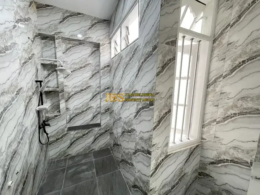 Dijual Rumah Baru 2 Tingkat di Komplek Cemara Hijau - Medan