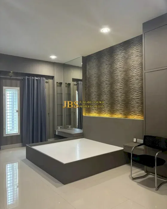 Dijual Villa 3,5 Tingkat di Komplek Grand Cemara Asri Medan