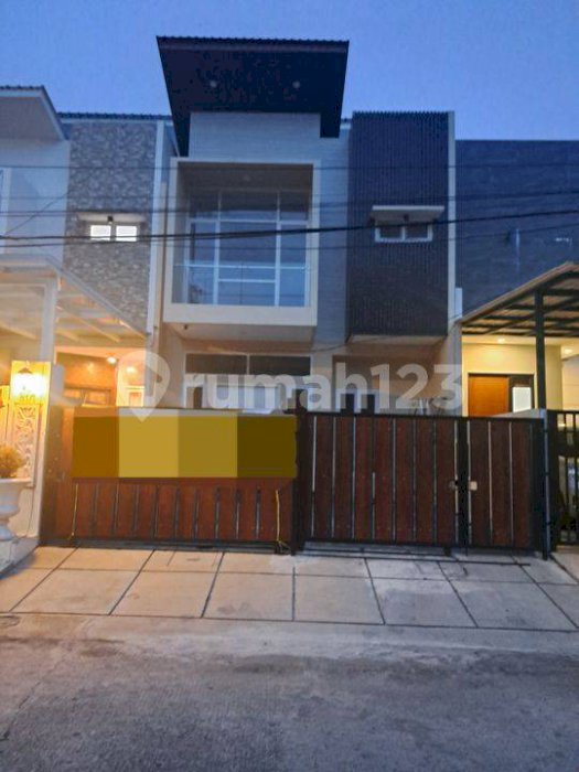 Dijual Rumah Baru di Gading Imperial Jalan Utama Bagus Sekali