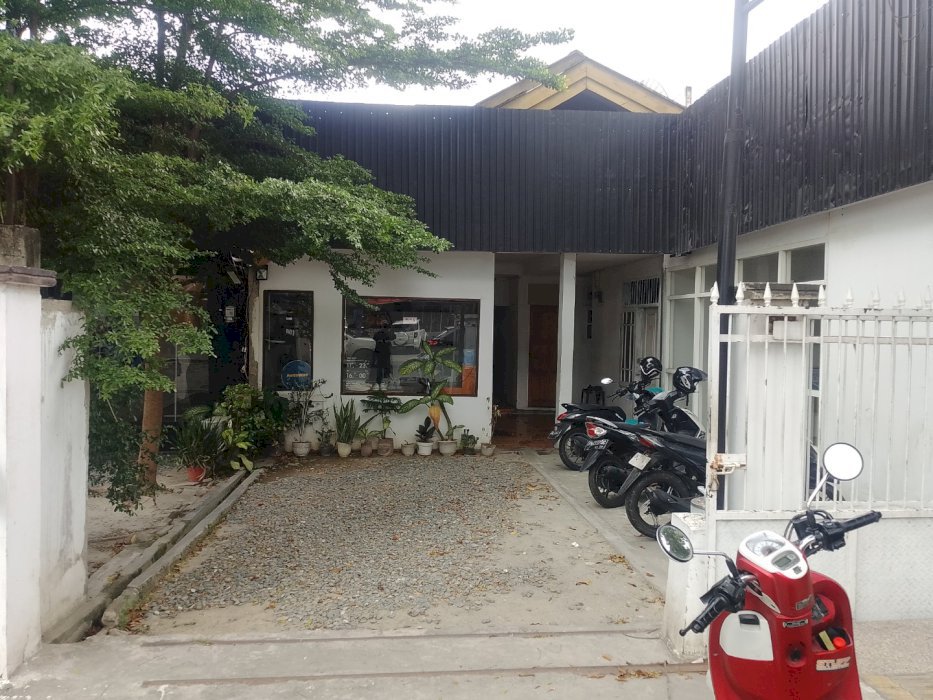 Rumah di lokasi strategis