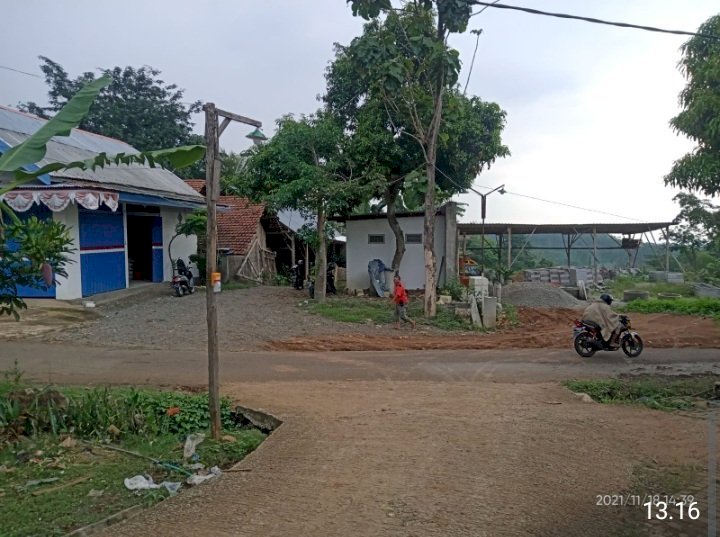 Tanah Kelurahan Sambirejo Kec Wonosalam Kota Jombang