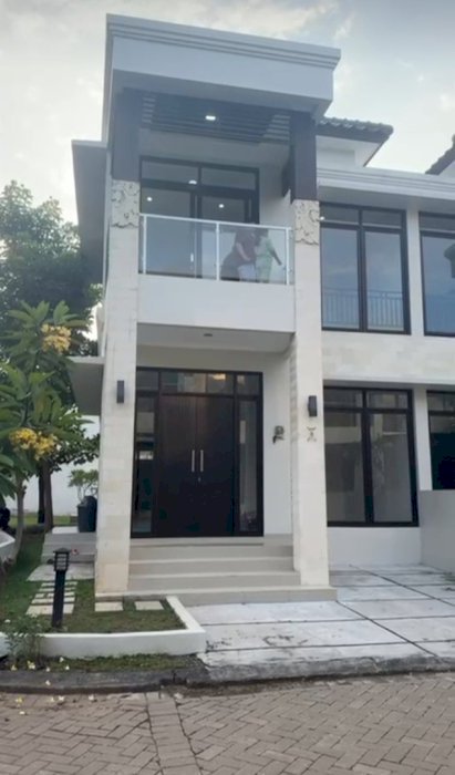 Di kontrakan perumahan elite kinaya residence cirebon