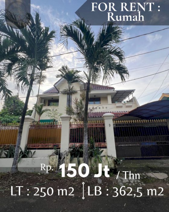 Rumah Asri dalam komplek Tanah Kusir Jakarta Selatan