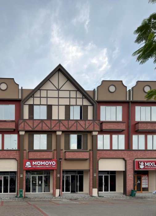 DIJUAL Ruko 3 lantai di Lariviera Pik 2 Tangerang