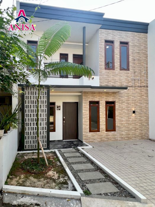 RUMAH DALAM CLUSTER AKSES LANGSUNG JALAN RAYA