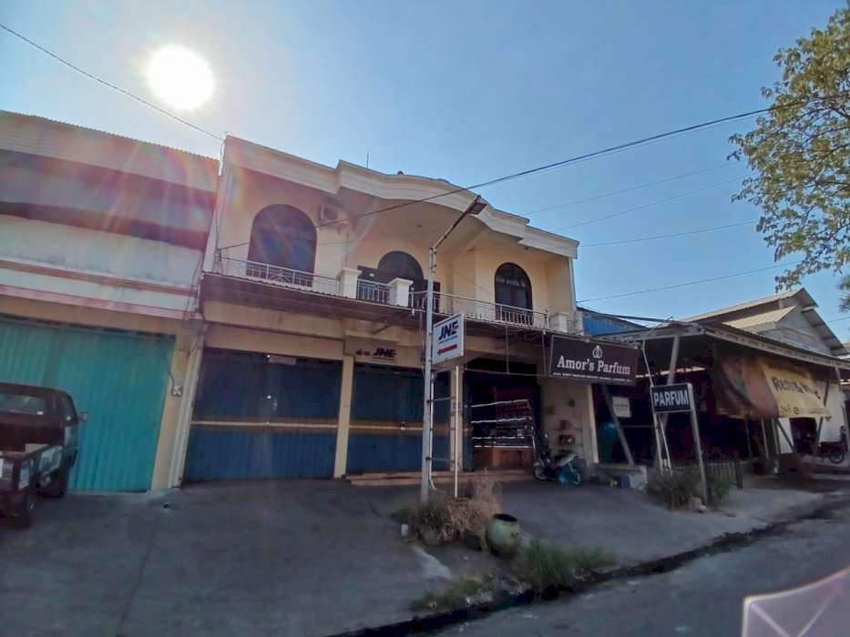 Ruko Jl Raya Intan Blok 12e No D26 Kel Petiken Driyorejo Gresik