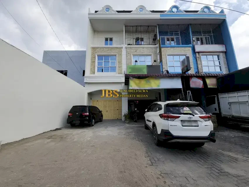 Dijual Ruko Siap Huni di Jalan KL. Yos Sudarso (Simp. Titipapan)