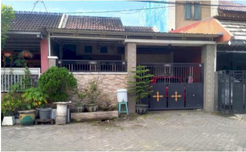 Emerald Residence Blokc-3 No 6 Kel Kedanyang Kebomas Gresik