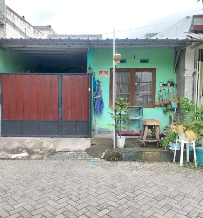 Rumah Oma Indah Menganti Blok F8 No 31 Bringkang Menganti Gresik