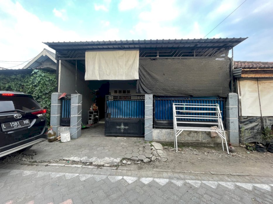 Rumah Kelurahan Watudakon Kec Kesamben Kab  Jombang