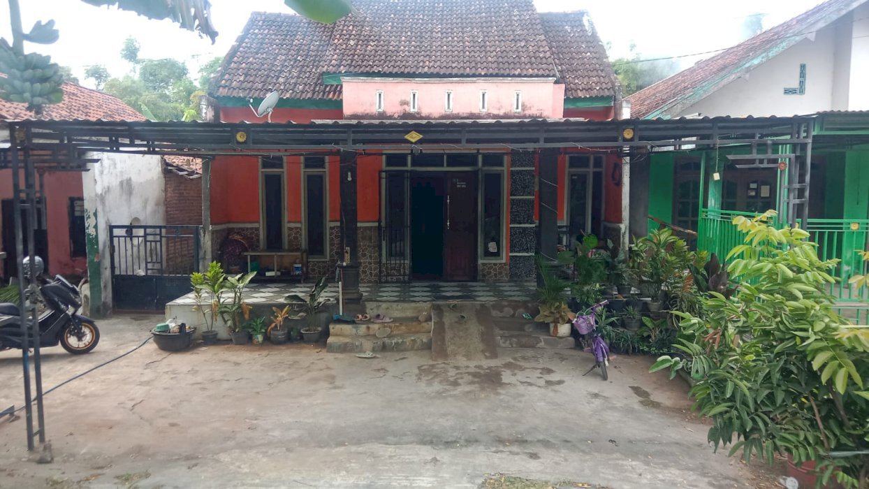 Rumah Kelurahan Plosoharjo Kec Pace Kab Nganjuk