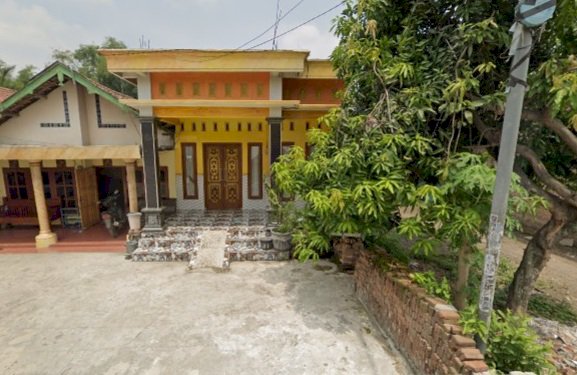 Rumah Kelurahan Pakis Kec Trowulan Kab Mojokerto